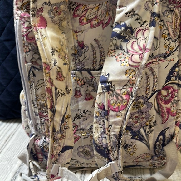 Vera Bradley XL CAMPUS backpack- hummingbird park - Picture 6 of 15